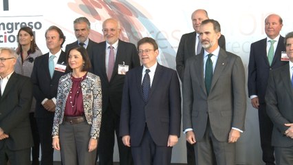 Felipe VI enfatiza la "confianza" que genera la empresa familiar