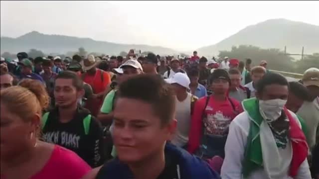 Un muerto y diez heridos en la caravana de hondureños rumbo a EEUU