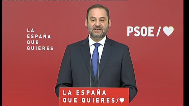 Ábalos sobre la foto de la 'reconquista' de Abascal: España se merece mucho más respeto que un personaje de cómic