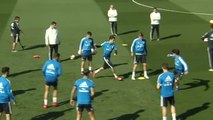 El Real Madrid entrena con el equipo en cuadro por las lesiones