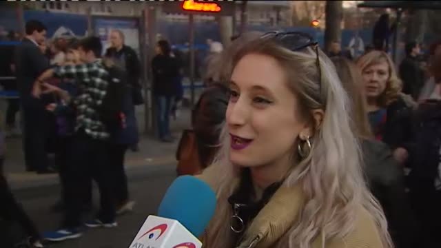 Multitudinaria manifestación en Madrid bajo la luz morada del feminismo