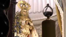 ¡Que le quiten la Medalla de Oro de Cádiz... a la virgen del Rosario!