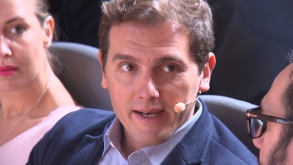 Rivera asiste a la presentación de la Ley de Mecenazgo