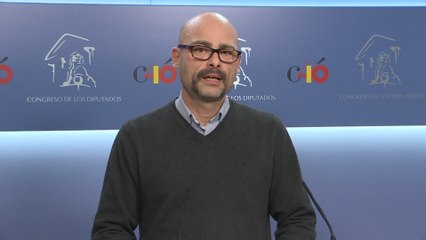 Unidos Podemos asume el CIS con "moderado optimismo"