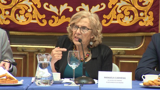 Carmena advierte a arrendatarios contra los desahucios