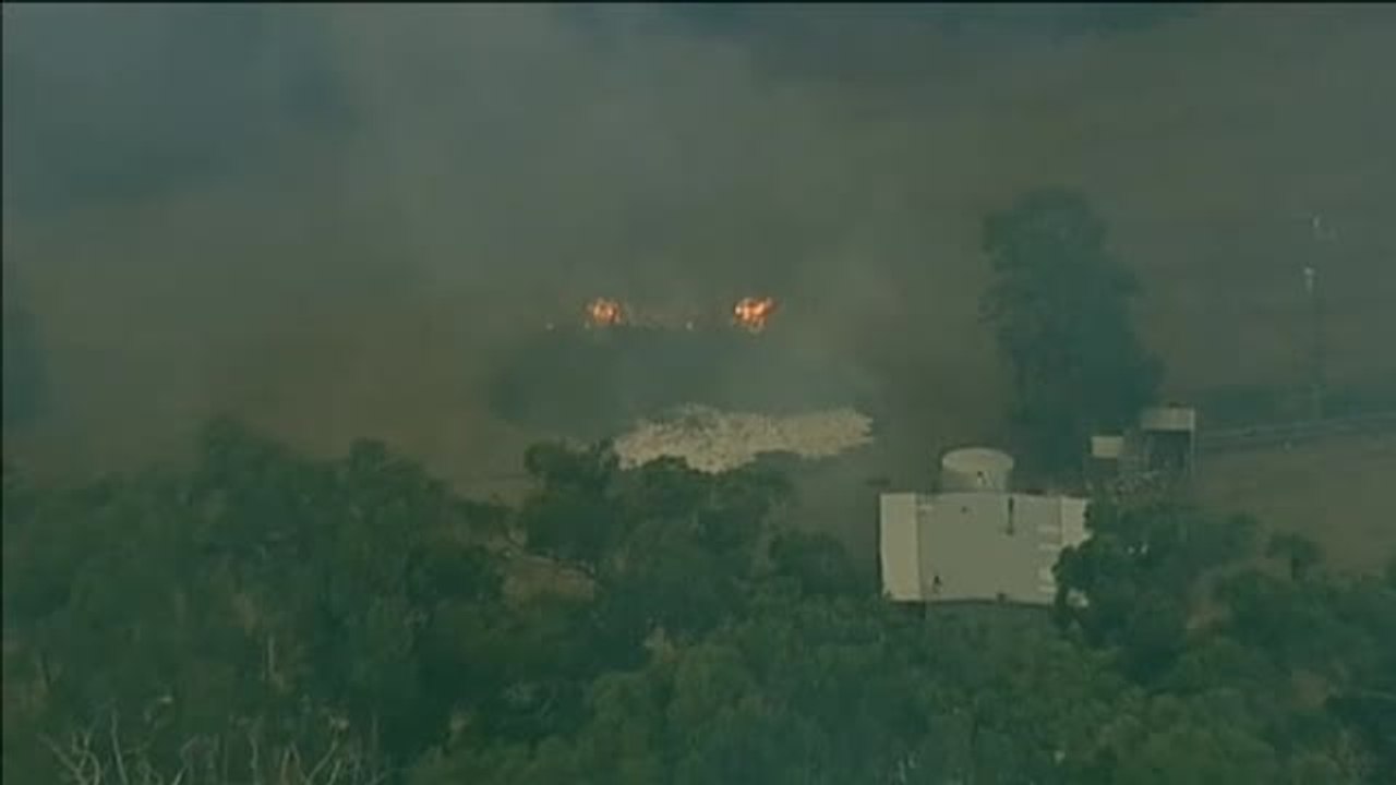 Una ola de incendios forestales asola el estado australiano de Victoria