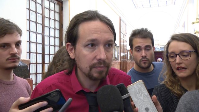 Iglesias carga contra el estilo de extrema derecha de Casado