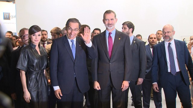 Los Reyes evitan de nuevo la polémica en ARCO y no pasan junto al 'ninot'