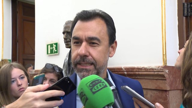 Maillo reivindica todas las épocas del PP tras foto de Aznar y Casado