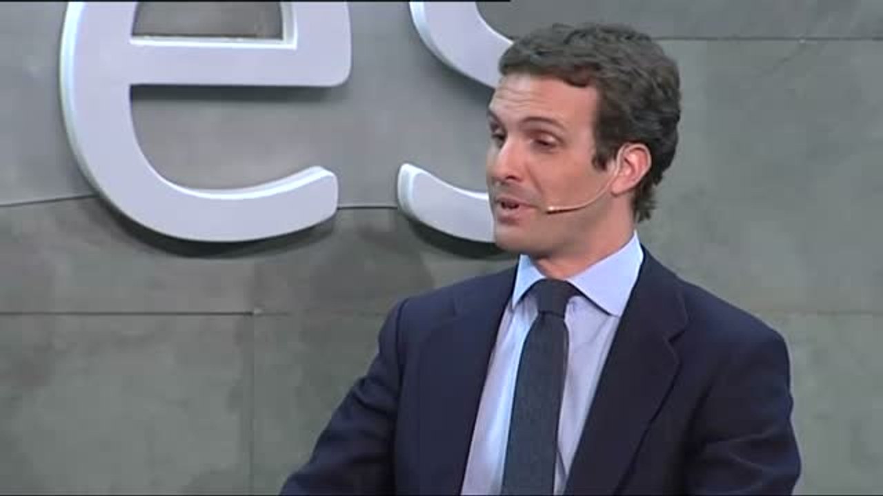 Casado y Aznar, en total sintonía en la presentación del libro del expresidente