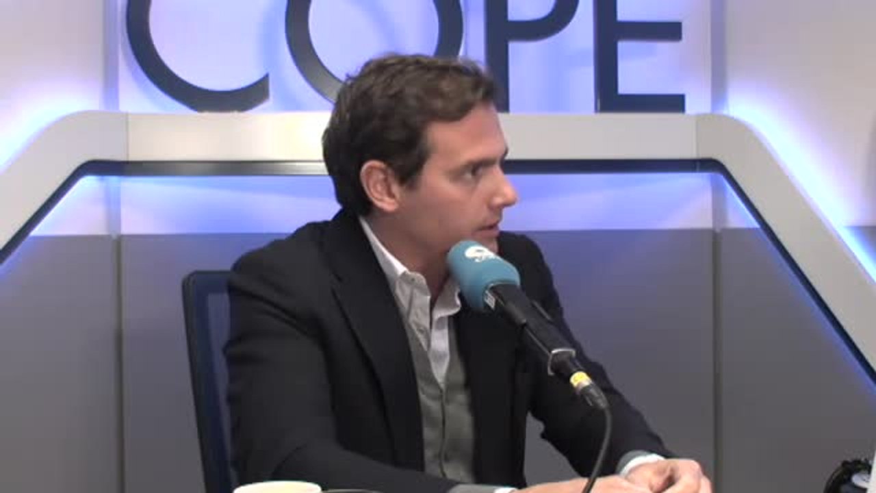Rivera a Sánchez: "Los adversarios no son Ciudadanos ni el PP, son los que quieren liquidar este país"