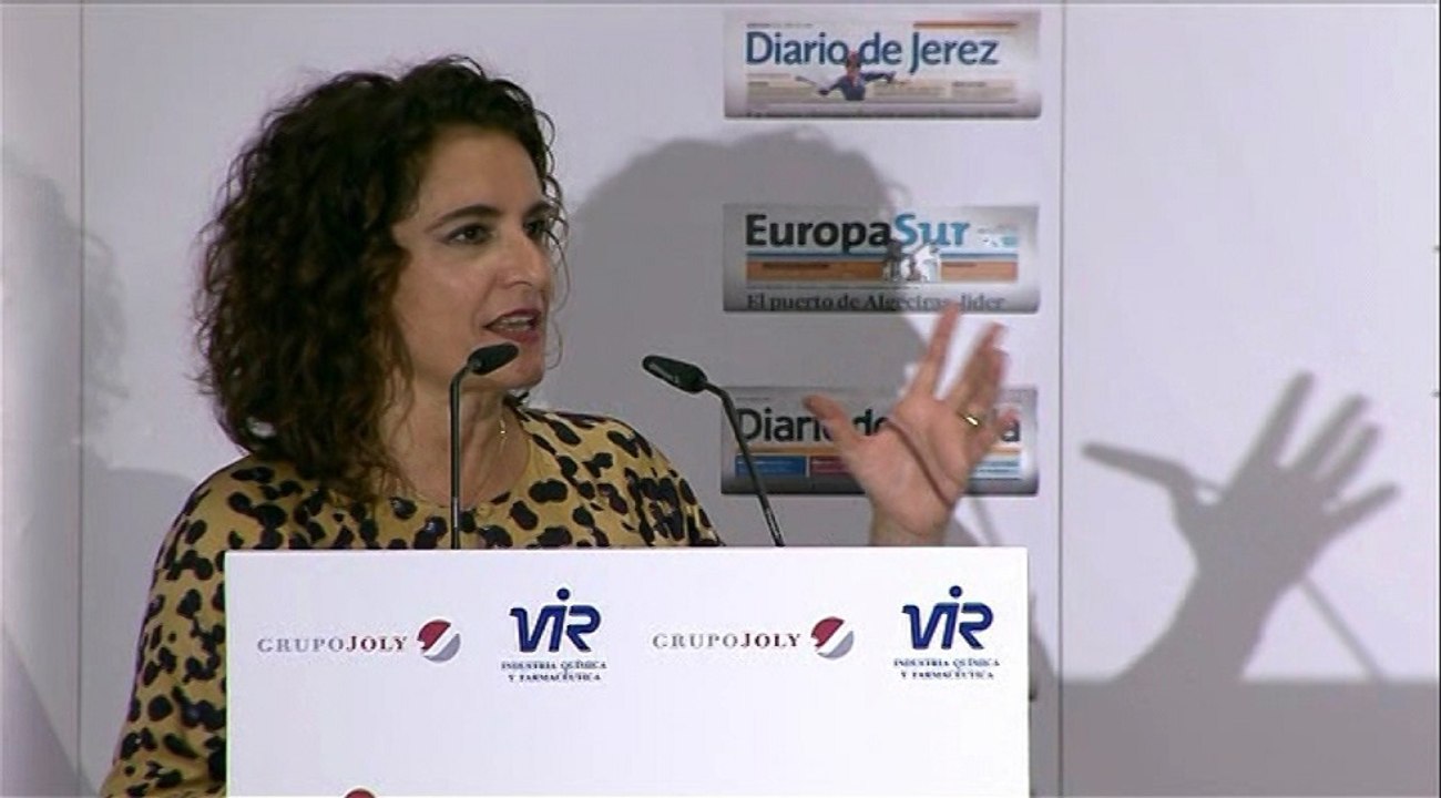 Montero: "El Gobierno no es responsable de lo que haga Iglesias"