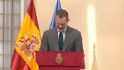 Simpático lapsus del rey en un acto de ciencia
