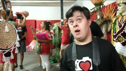 Jóvenes con Síndrome de Down fotografían el Carnaval de São Paulo