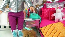 Pink Doll Bedroom Winter Morning Routine - AG Doll Ice Skating & Hot Cocoa Stand