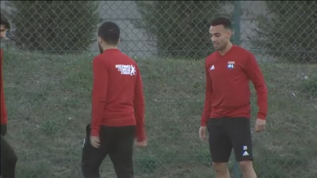 El Olympique de Lyon ultima detalles antes de recibir al Barça