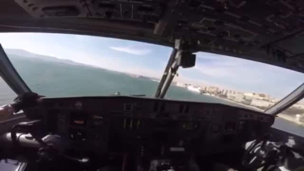 Cerca de medio centenar de incendios siguen activos en Cantabria