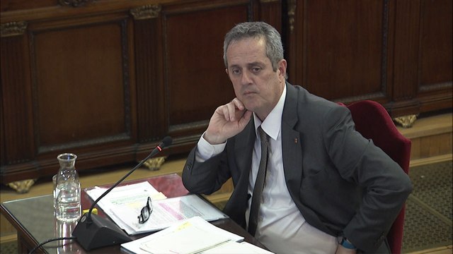 Forn niega órdenes políticas a los Mossos