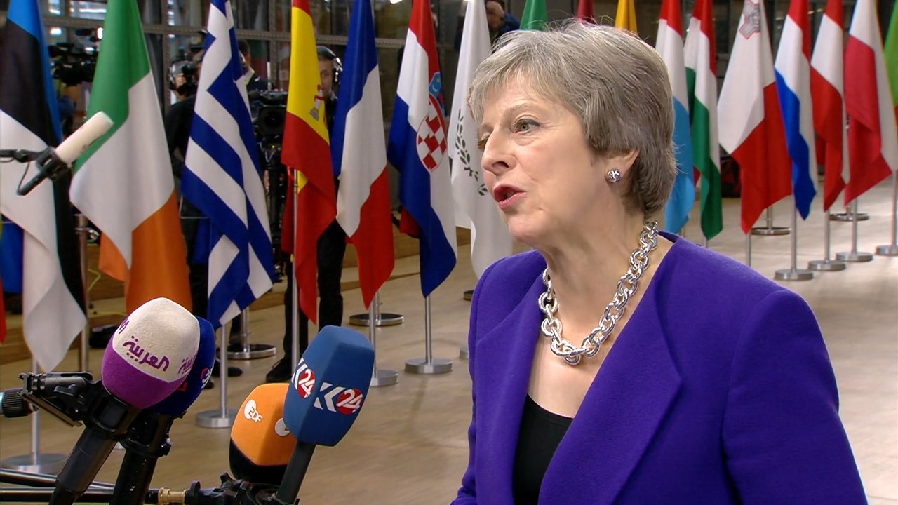 May habla de extender "unos meses" el periodo de transición