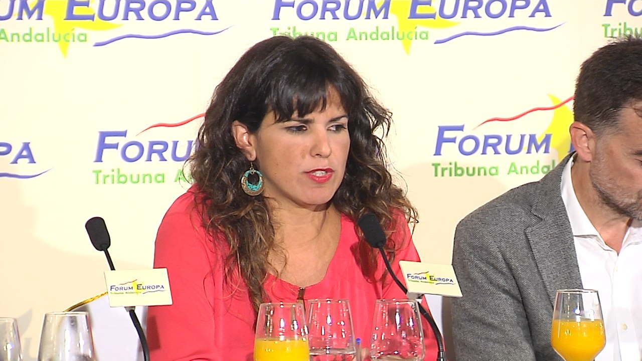 Teresa Rodríguez: "No hemos venido a hacer política para facilitar el gobierno a Díaz"