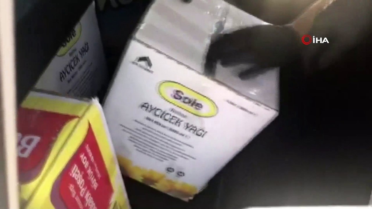 Park halindeki otomobilden koli koli eroin çıktı