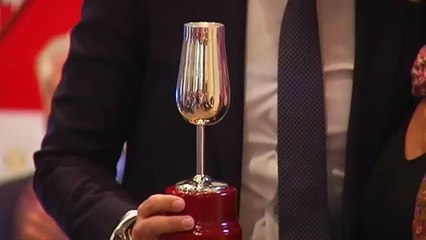 Monchi recibe el III Premio Roberto Alés Catavino de Plata 2019