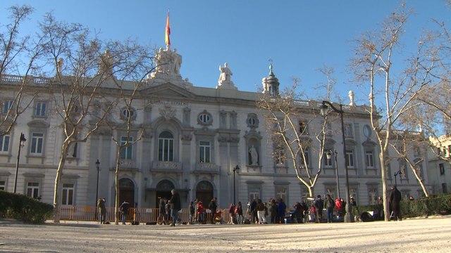 Los acusados en el juicio del procés podrán llevar lazos amarillos