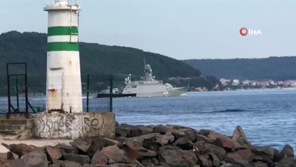 Rus savaş gemisi Çanakkale Boğazı'ndan geçti