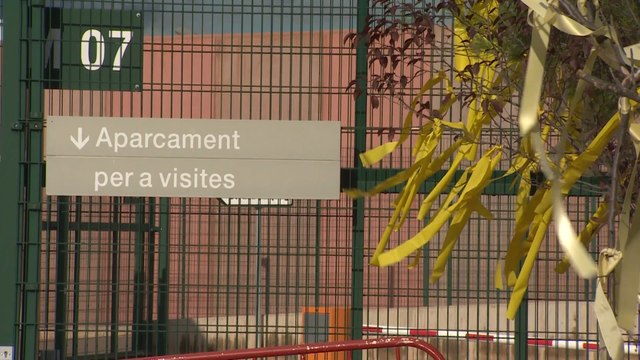 Torra visita a los 'Jordis' en su primer aniversario en prisión