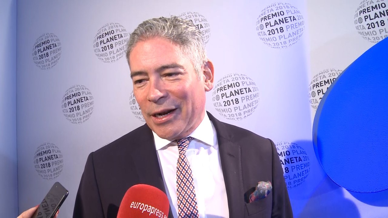Boris Izaguirre presentará un programa de moda en DKiss