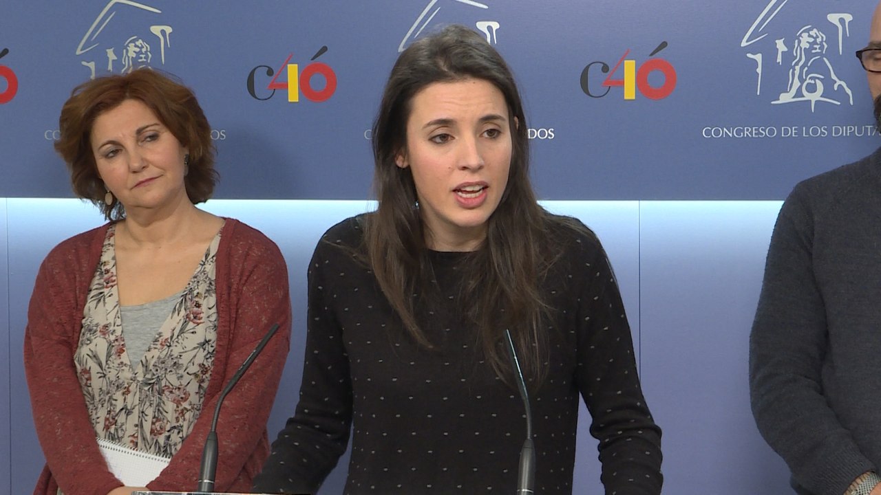 Montero califica de "insulto a las mujeres" que en 2019 se cuestione el derecho al aborto