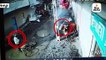 જેતપુરમાં આખલાનો આતંક, 2 રાહદારીઓ પર હુમલો કર્યો, CCTVમાં કેદ