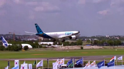 Présentations en vol au salon du Bourget