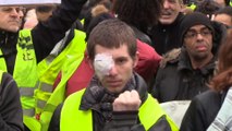 Los 'chalecos amarillos' recuerdan a los heridos en las protestas
