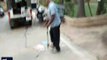 VIDEO: थाने में घुस आया 4 फीट लंबा कोबरा, पुलिसकर्मियों के छूटे पसीने