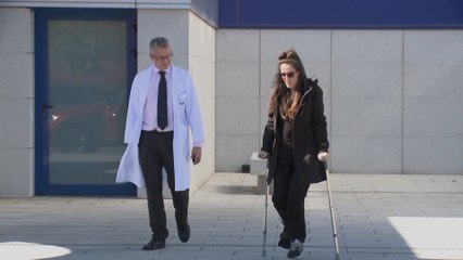 Malú recibe el alta hospitalaria tras su operación de tobillo