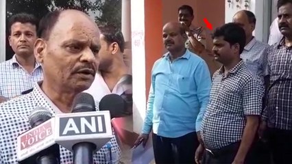 एसएसपी ऑफिस में बाबू को घूस लेते रंगे हाथ पकड़ा