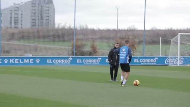 El Alavés prepara a conciencia el choque de Liga de este domingo ante el Real Madrid