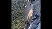 Une fillette de 10 ans devient la plus jeune personne à escalader une falaise de 900 mètres