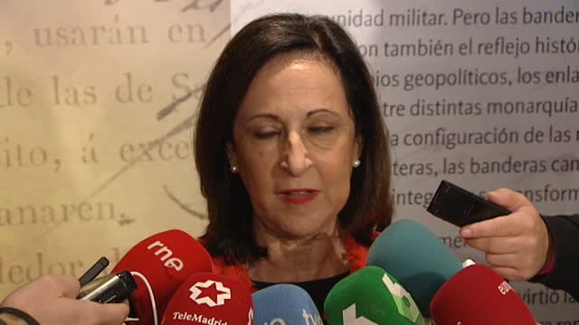 Margarita Robles señala que los abucheos a Sánchez en el desfile son una falta de respeto