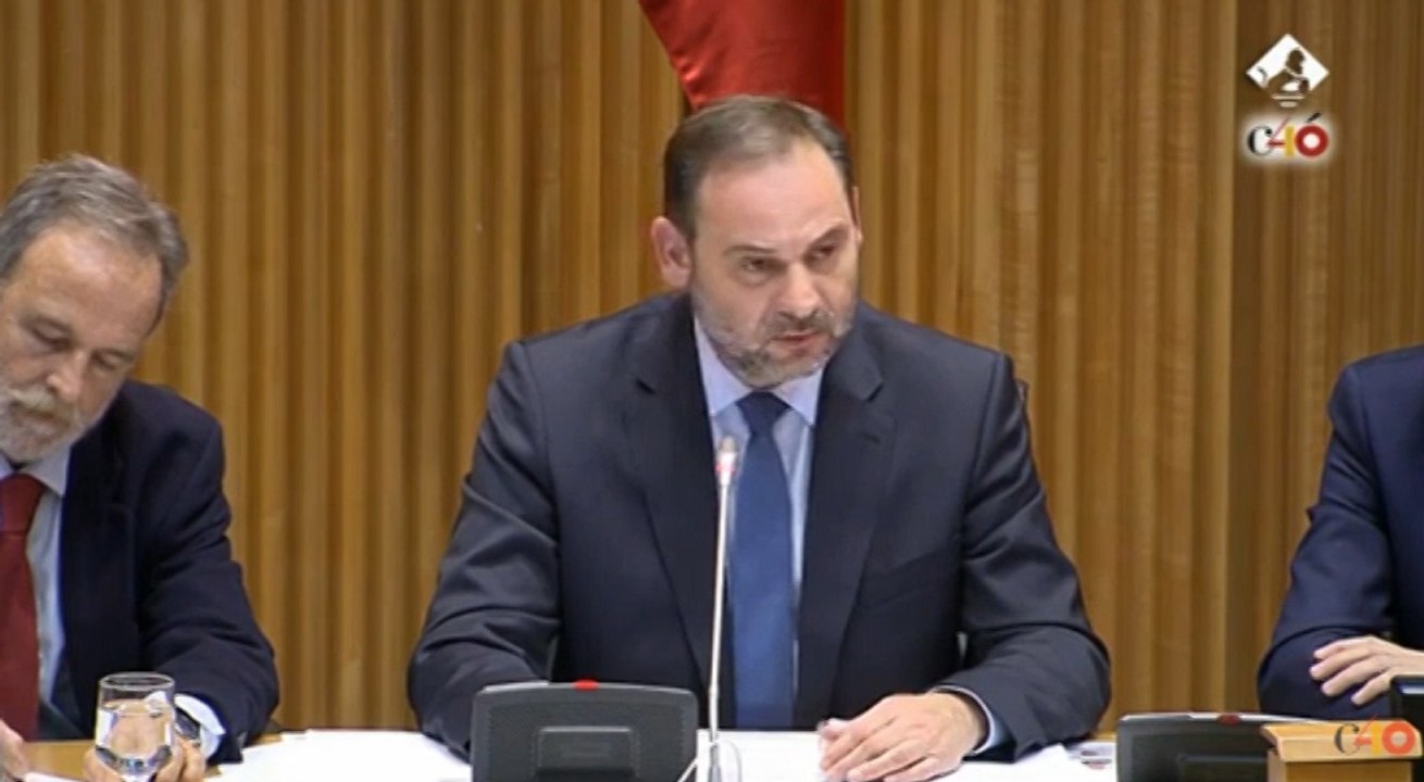 Ábalos niega que bloqueo del Open Arms y Aita Mari sea "arbitrario"