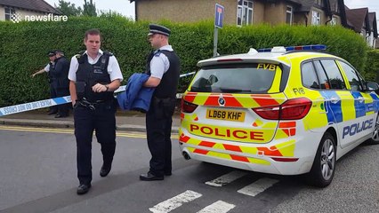 Download Video: Police cordon off road in Barnet after stabbings leave 1 dead and 2 injured