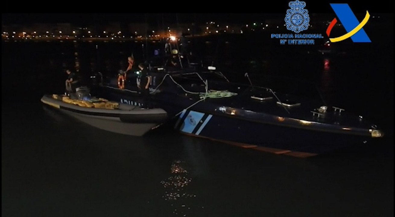 Interceptadas cinco toneladas de hachís de dos narcolanchas