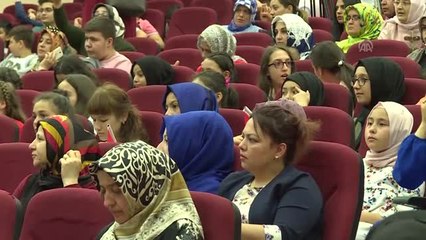 Erbaş: "Çocuklarımızın gönüllerini fethetmeye gayret edelim" –