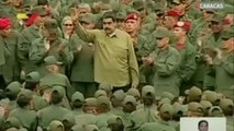 Nicolás Maduro se rodea de militares antes de las protestas de la oposición