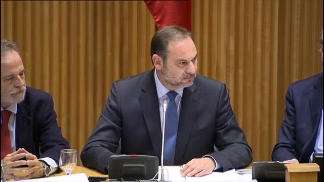 Abalos señala que Fomento no se ha desentendido de la situación del taxi pero recuerda que su competencia es a nivel nacional