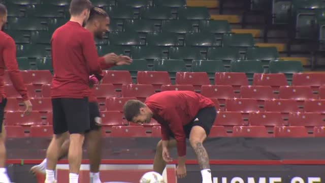 Gales entrena sin Bale