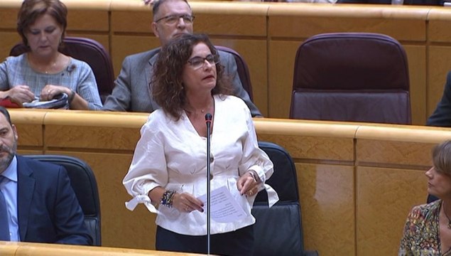 Montero dice que con grupos nacionalistas catalanes hablarán solo de números y cuentas públicas