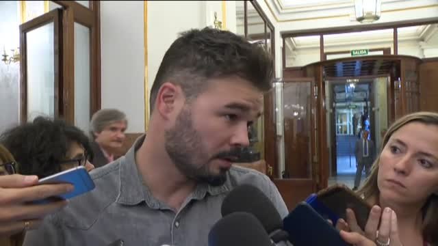 Rufián contradice a Escudero y asegura que no le guiñó el ojo