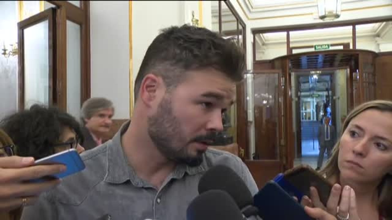 Rufián contradice a Escudero y asegura que no le guiñó el ojo